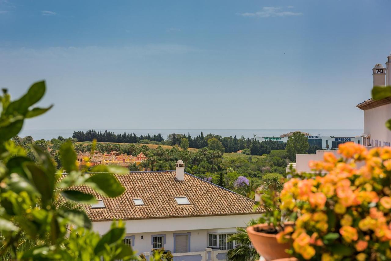 Molo Luxury Suites Puerto Banus Marbella Exterior photo