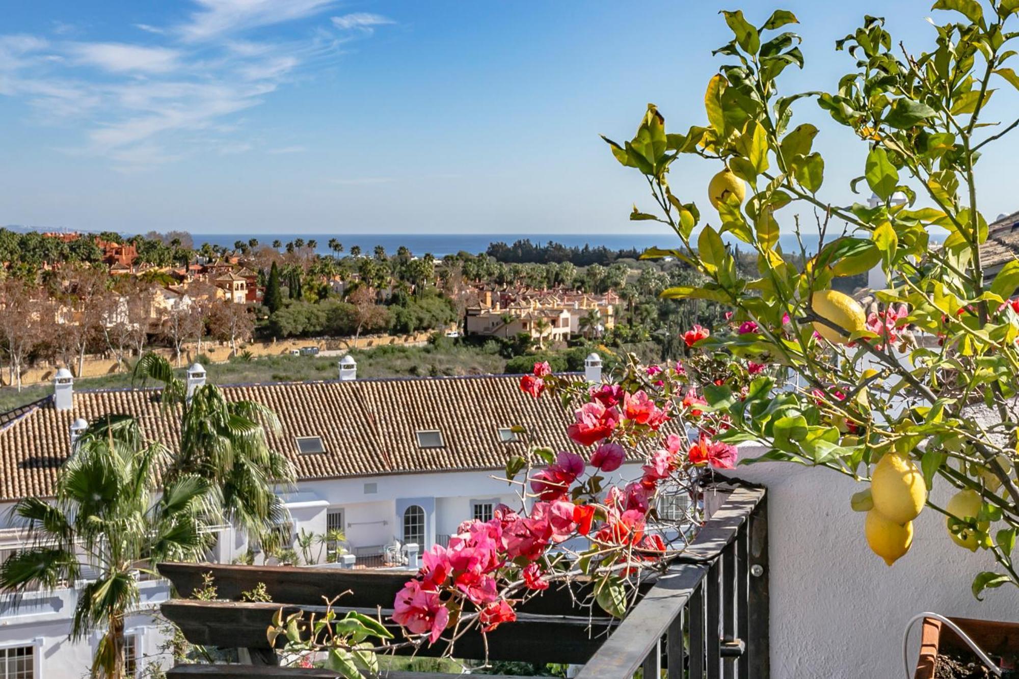 Molo Luxury Suites Puerto Banus Marbella Exterior photo